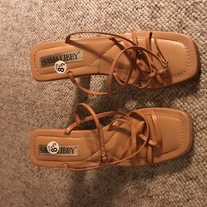 Sam & Libby Taupe/Brown strappy heels size 8.5